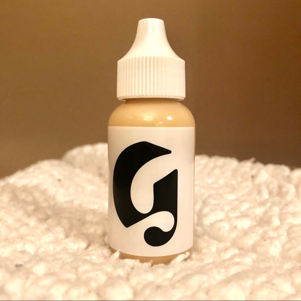 Glossier Perfecting Skin tint - medium